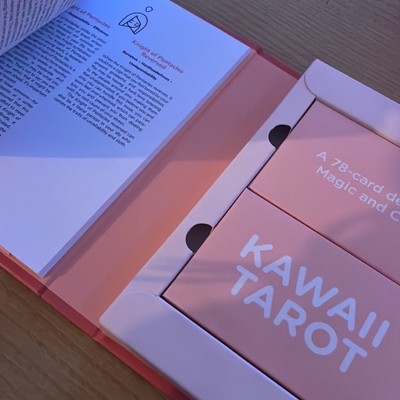 Kawaii Tarot: A 78-Card Deck of Magic and Cute - Picture 5 of 6